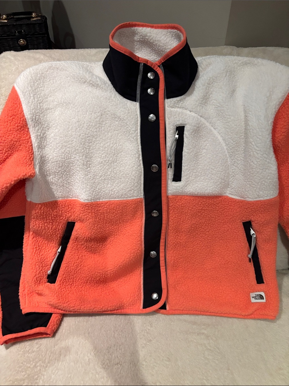 The North Face Colorblock Sherpa Jacket in Coral, White & Black in S